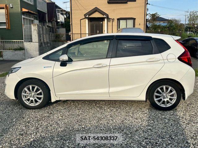 Honda FIT HYBRID 2015-03 240537-6