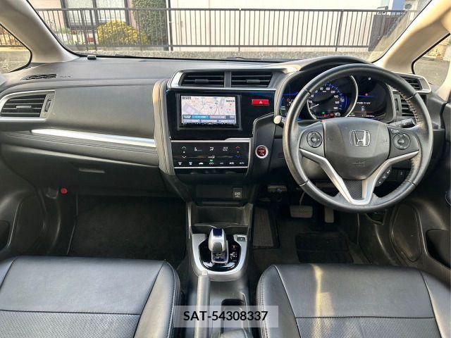 Honda FIT HYBRID 2015-03 240537-8