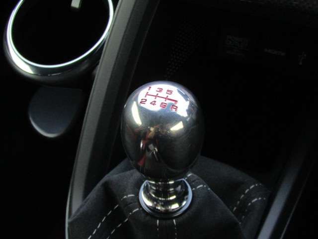 Honda S660 2022-02 28564-17