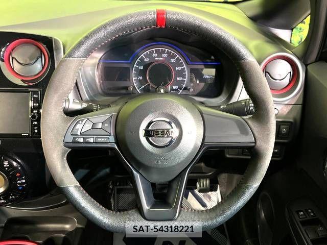 Nissan NOTE 2020-08 279866-11