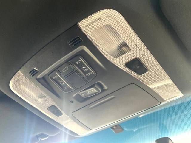 Toyota ALPHARD 2017-02 17772-5