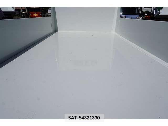 Mitsubishi CANTER 2023-08 294493-14
