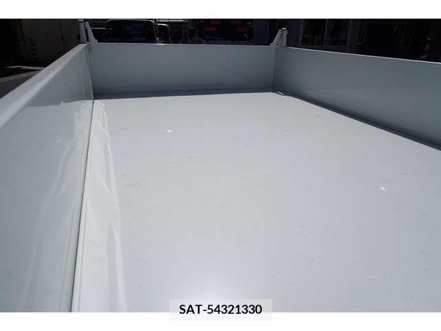 Mitsubishi CANTER 2023-08 294493-17