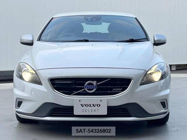 Volvo V40 2013-05 320568-16