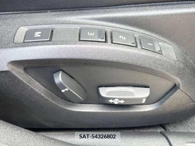 Volvo V40 2013-05 320568-9