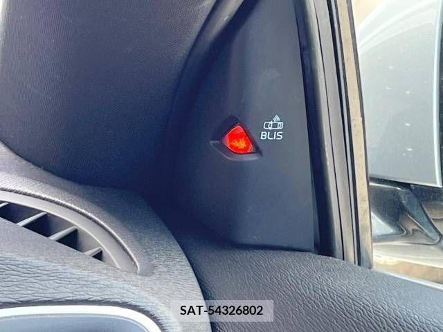 Volvo V40 2013-05 320568-7