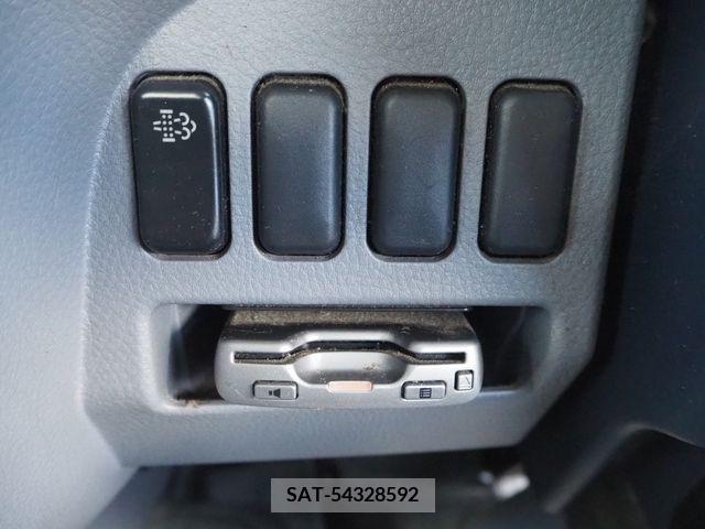 Mitsubishi CANTER 2016-02 294562-15