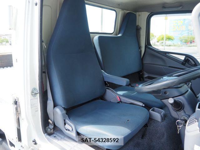 Mitsubishi CANTER 2016-02 294562-16