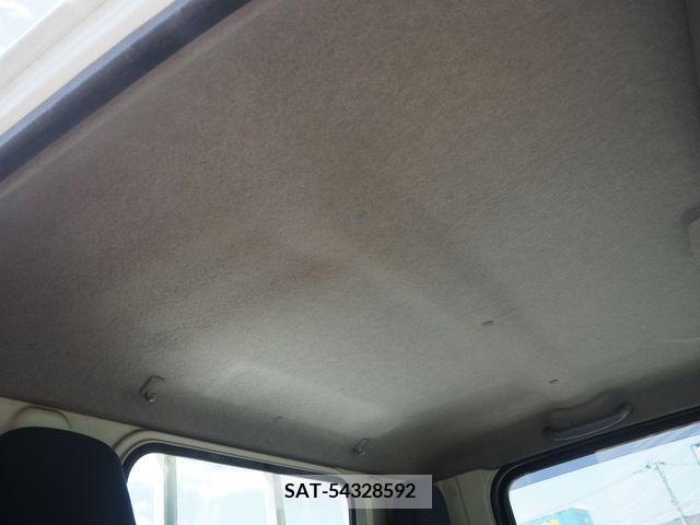 Mitsubishi CANTER 2016-02 294562-19