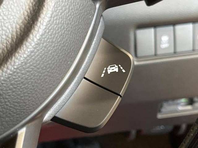 Suzuki SWIFT 2022-01 23832-5