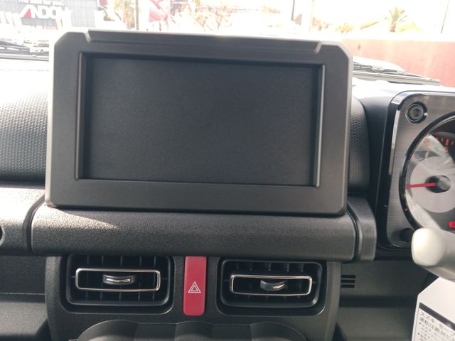 Suzuki JIMNY 2023-11 190159-13