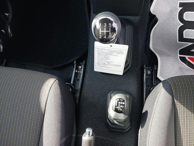 Suzuki JIMNY 2023-11 190159-17