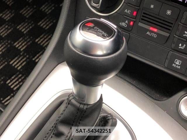 Audi Q3 2016-01 261275-9