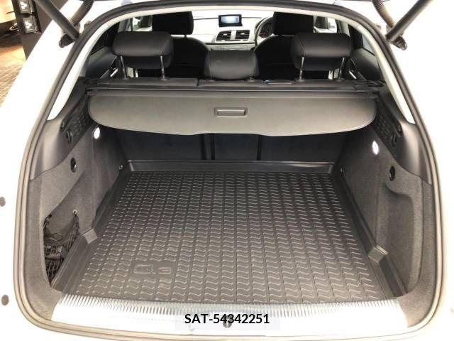 Audi Q3 2016-01 261275-10