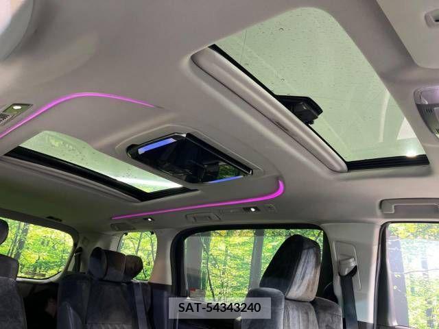 Toyota VELLFIRE 2017-03 243620-2
