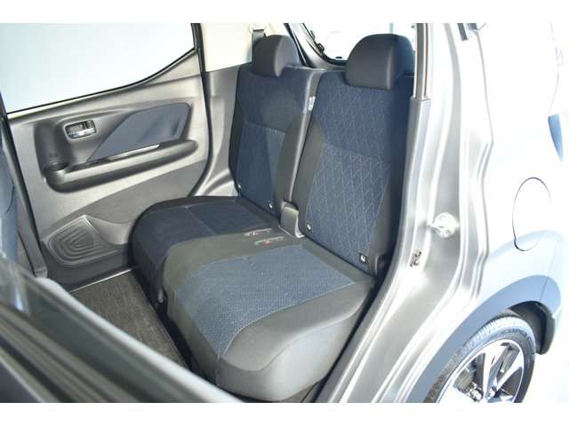Mitsubishi EK X 2022-01 5033-4