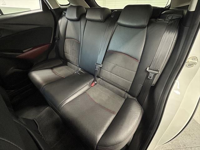Mazda CX-3 2016-12 10371-22