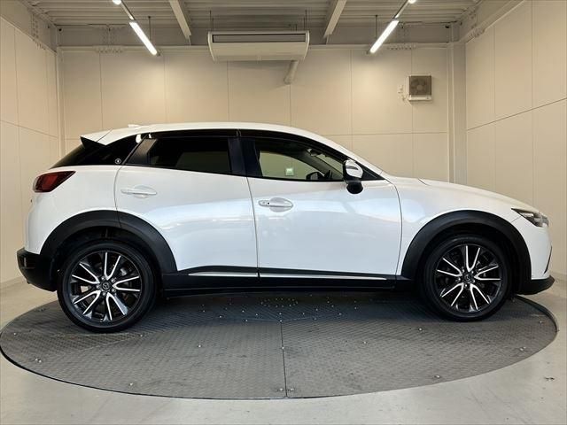 Mazda CX-3 2016-12 10371-3