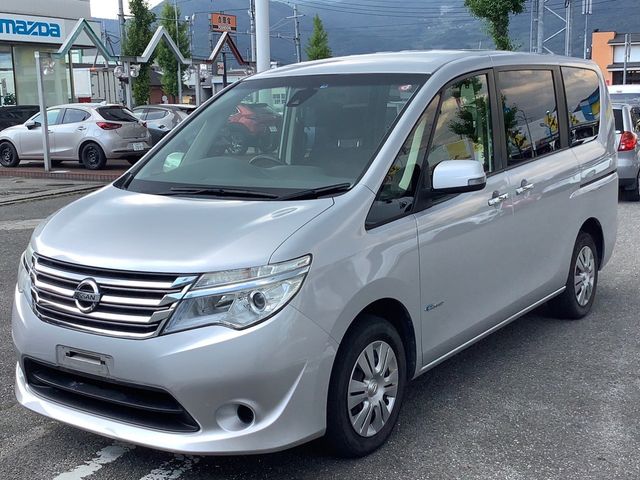 Nissan SERENA 2015-02 8211-2