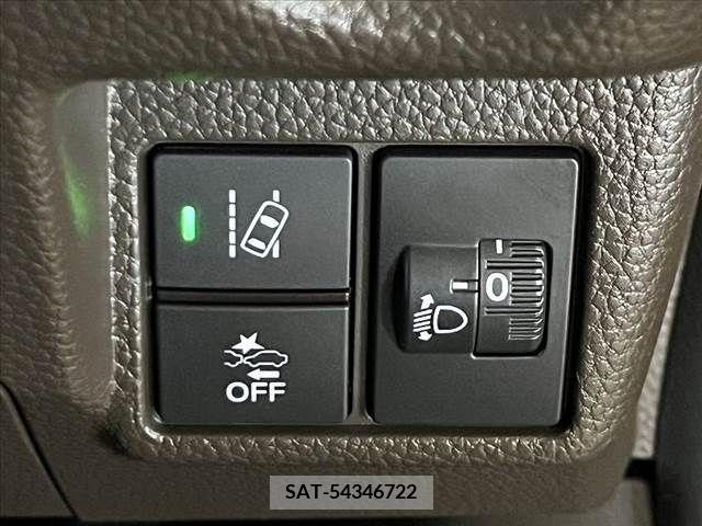 Honda N BOX 2023-05 255966-2