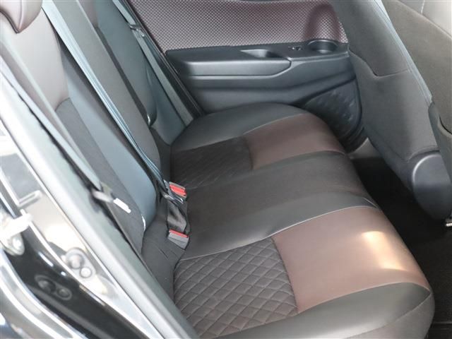 Toyota C-HR 2019-03 191992-13