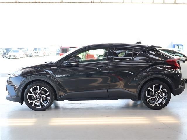 Toyota C-HR 2019-03 191992-23