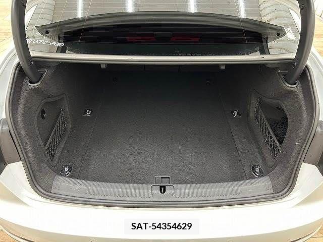 Audi A4 2017-07 317937-10