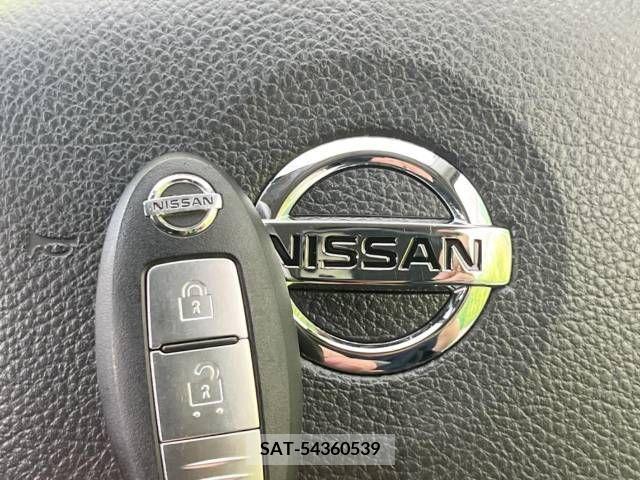 Nissan NOTE 2011-09 338471-5