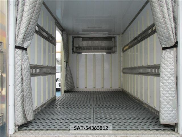 Hino DUTRO 2015-03 320415-8