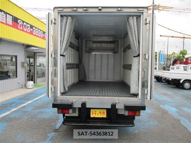 Hino DUTRO 2015-03 320415-7
