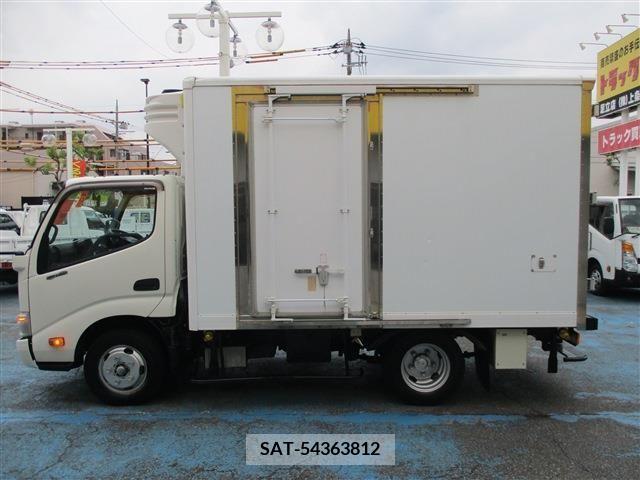 Hino DUTRO 2015-03 320415-3