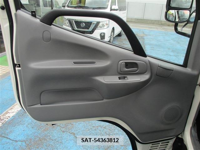 Hino DUTRO 2015-03 320415-21