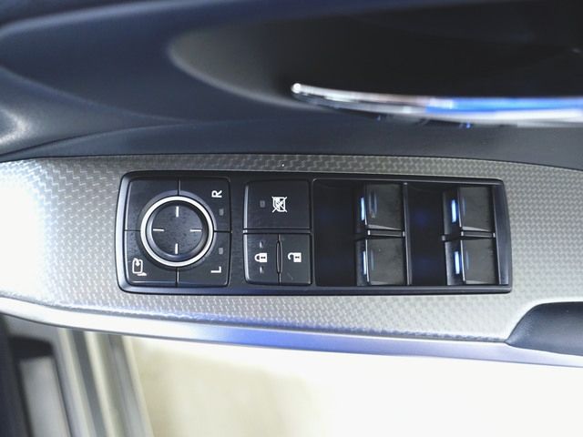 Lexus IS 2014-04 10679-19