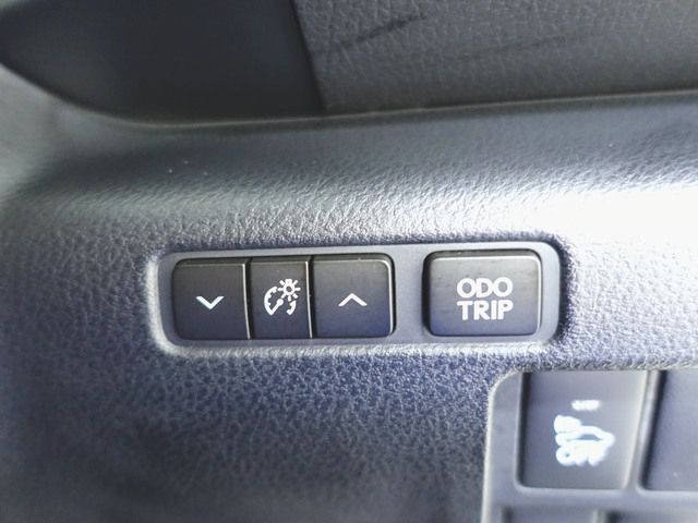 Lexus IS 2014-04 10679-23