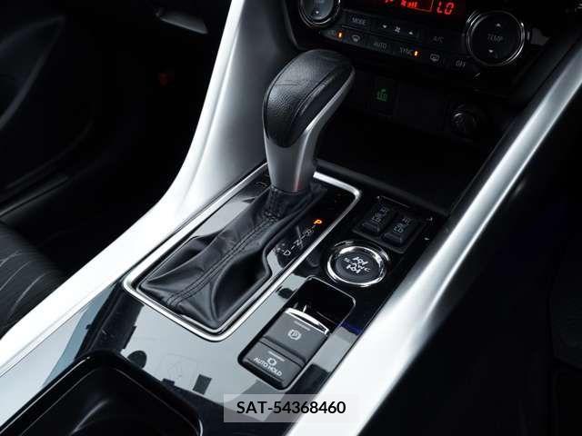Mitsubishi ECLIPSE CROSS 2020-06 359515-16