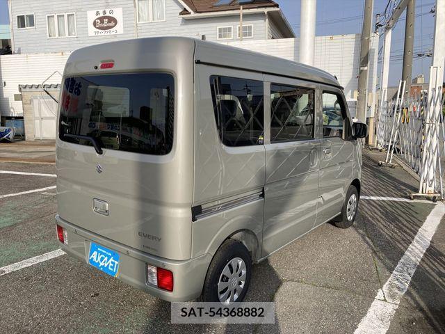 Suzuki EVERY 2024-03 297452-1
