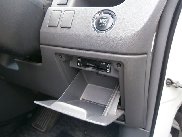 Toyota NOAH 2008-03 5758-11