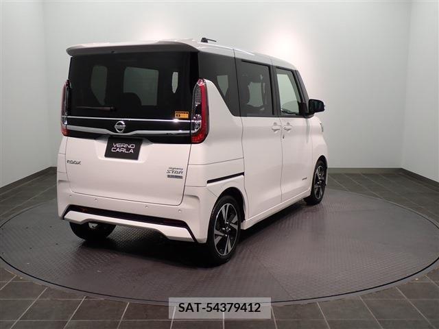 Nissan ROOX 2022-10 354484-3