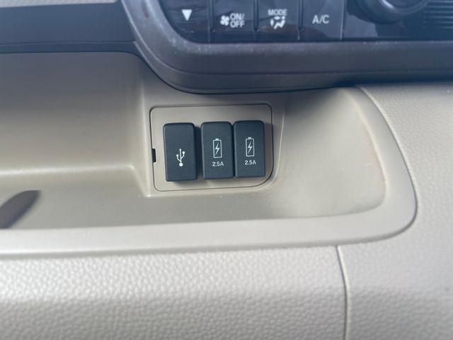 Honda N BOX 2018-10 7445-27