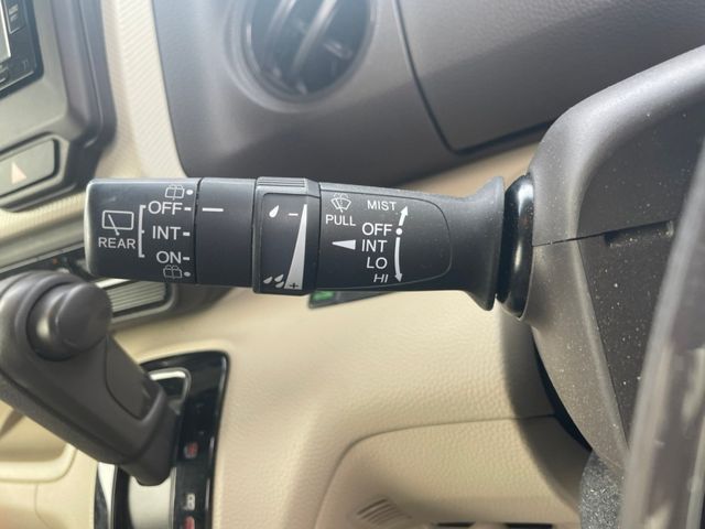 Honda N BOX 2018-10 7445-23