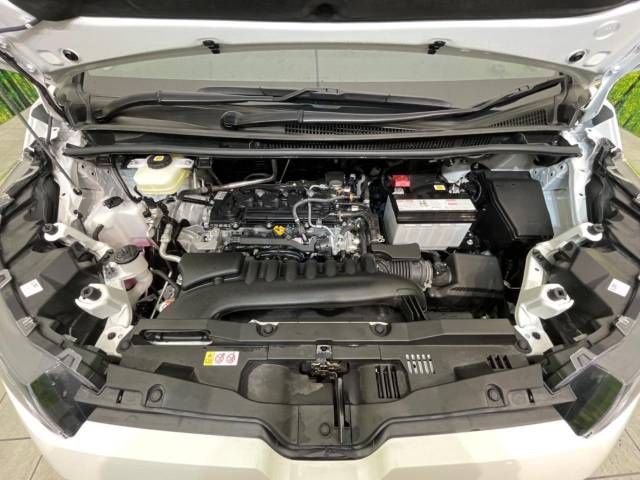 Toyota NOAH 2023-04 194312-19