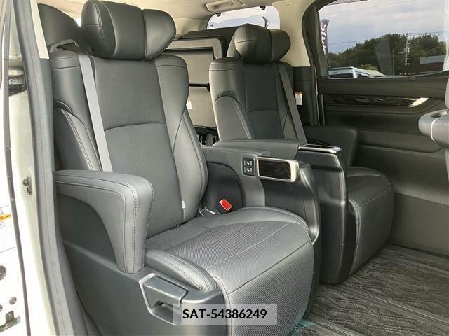 Toyota ALPHARD 2019-12 355344-11