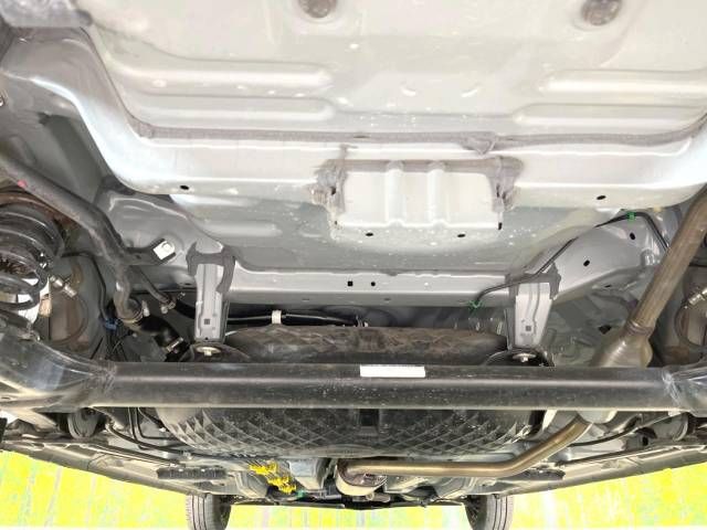Toyota ROOMY 2023-05 27122-19