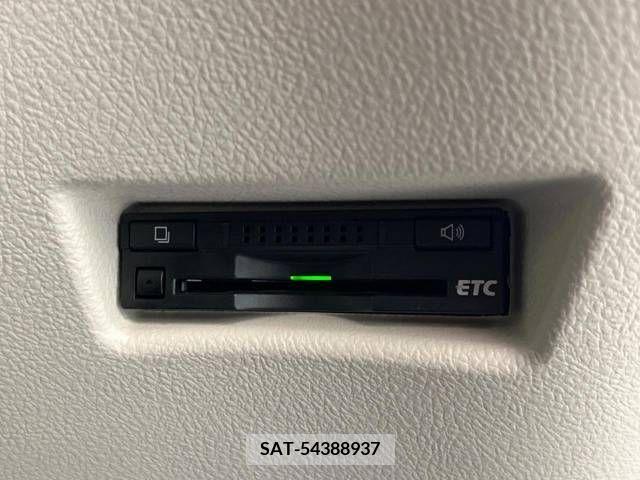 Toyota SIENTA 2016-02 368208-4