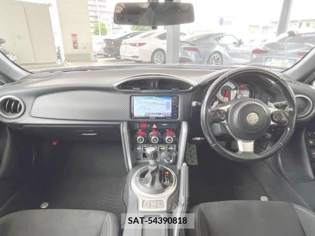 Toyota 86 2016-11 341141-1