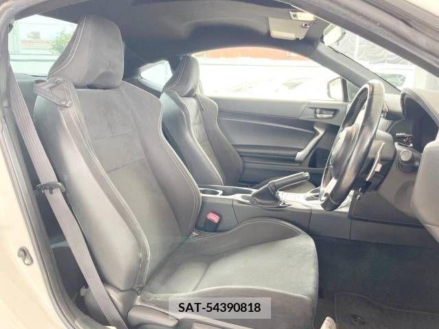 Toyota 86 2016-11 341141-9