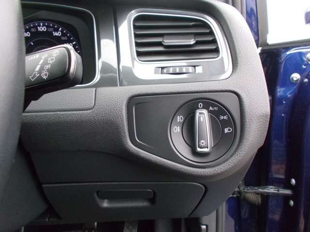 VolksWagen GOLF 2018-06 6553-11