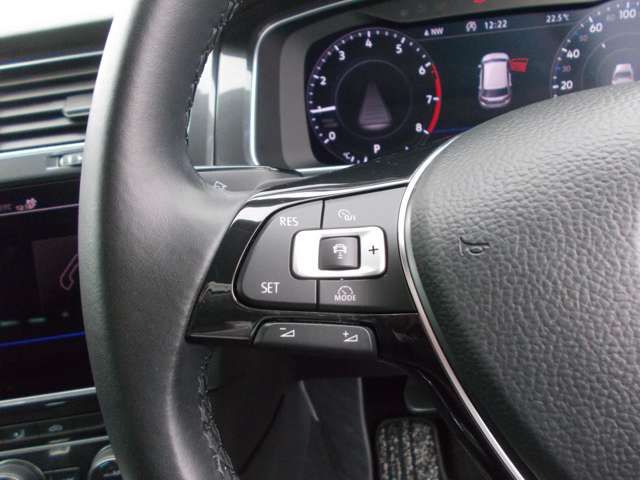 VolksWagen GOLF 2018-06 6553-10