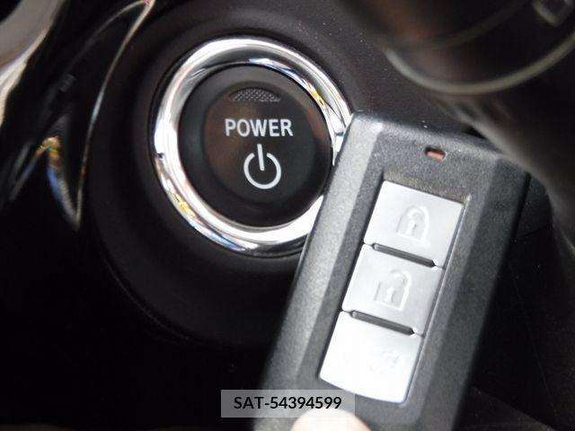 Mitsubishi OUTLANDER PHEV 2013-11 281130-9