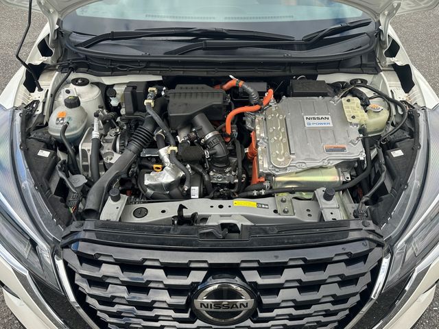 Nissan KICKS 2020-09 19819-25